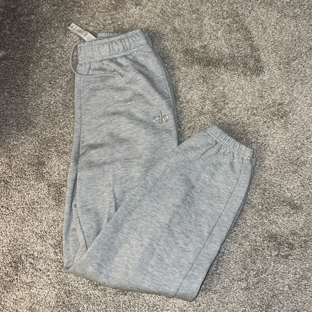 Alo joggers